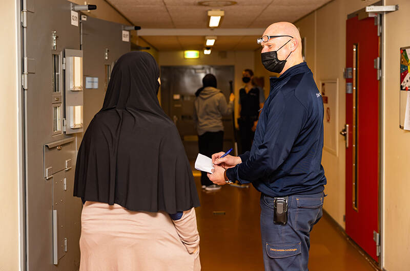 Team klaargestoomd voor vrouwelijke terroristenafdeling PI Zwolle